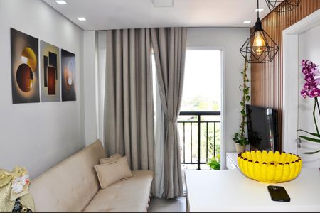 Apartamento para alugar com 34m², 2 quartos e 1 vagaDetalhe - Sala