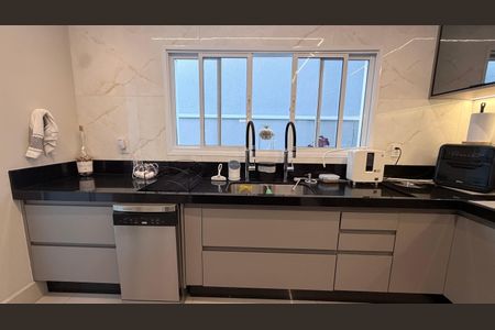 Casa de condomínio para alugar com 278m², 3 quartos e 4 vagasCozinha