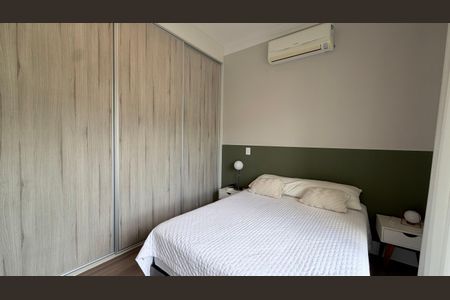 Casa de condomínio para alugar com 278m², 3 quartos e 4 vagasSuíte 2