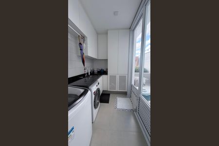 Casa de condomínio para alugar com 278m², 3 quartos e 4 vagasLavanderia