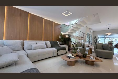 Casa de condomínio para alugar com 278m², 3 quartos e 4 vagasSala