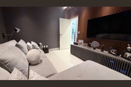 Casa de condomínio para alugar com 278m², 3 quartos e 4 vagasSala de TV
