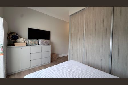 Casa de condomínio para alugar com 278m², 3 quartos e 4 vagasSuíte 2