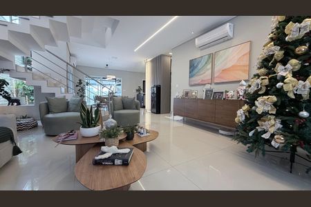 Casa de condomínio para alugar com 278m², 3 quartos e 4 vagasSala