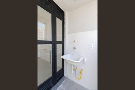 Apartamento à venda com 41m², 2 quartos e 1 vaga Apartamento à venda com 41m², 2 quartos e 1 vagaVaranda e Área de Serviço