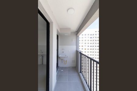 Apartamento à venda com 41m², 2 quartos e 1 vaga Apartamento à venda com 41m², 2 quartos e 1 vagaVaranda e Área de Serviço