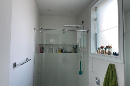 Casa para alugar com 300m², 3 quartos e 2 vagasBanheiro