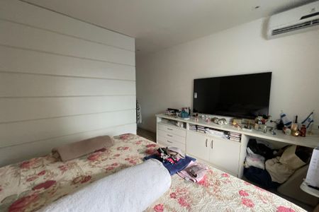 Casa para alugar com 300m², 3 quartos e 2 vagasQuarto