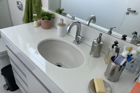 Casa para alugar com 300m², 3 quartos e 2 vagasBanheiro