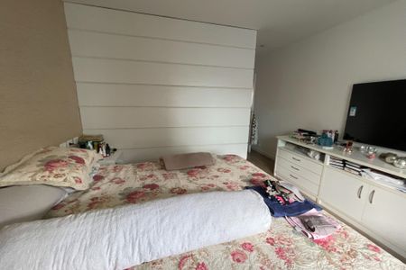 Casa para alugar com 300m², 3 quartos e 2 vagasQuarto