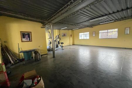 Casa para alugar com 300m², 3 quartos e 2 vagasTerraço