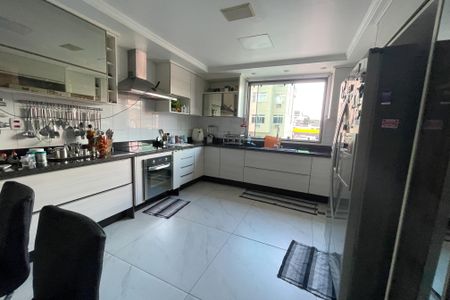 Casa para alugar com 300m², 3 quartos e 2 vagasCozinha