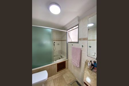 Apartamento à venda com 156m², 3 quartos e 2 vagasBanheiro da Suíte