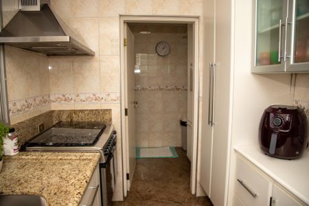 Apartamento à venda com 156m², 3 quartos e 2 vagasCozinha