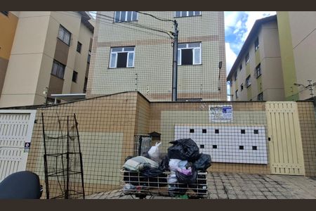 Apartamento para alugar com 90m², 3 quartos e 1 vagafachada