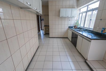 Apartamento para alugar com 120m², 3 quartos e 2 vagasCozinha