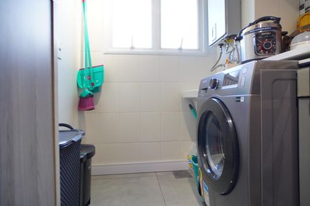 Apartamento à venda com 80m², 3 quartos e 1 vagaÁrea de  serviço 