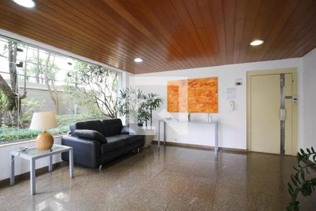 Apartamento à venda com 145m², 3 quartos e sem vagaHall social