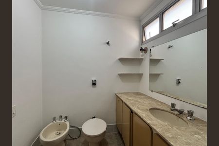 Apartamento à venda com 145m², 3 quartos e sem vagaBanheiro