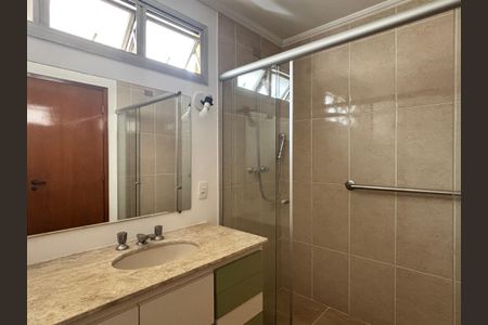 Apartamento à venda com 145m², 3 quartos e sem vagaBanheiro da Suíte