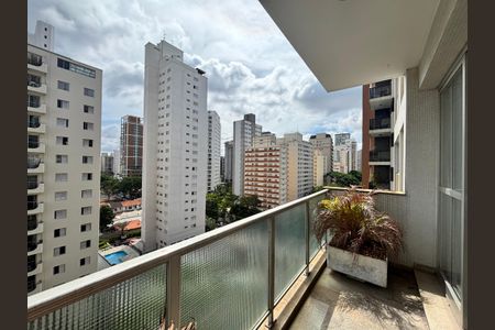 Apartamento à venda com 145m², 3 quartos e sem vagaVaranda