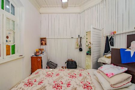 Quarto de casa para alugar com 1 quarto, 60m² em São Geraldo, Porto Alegre