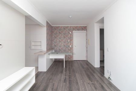 Sala de apartamento à venda com 2 quartos, 60m² em Vila Nova, Porto Alegre