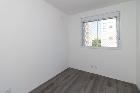 Quarto 1 de apartamento à venda com 2 quartos, 60m² em Vila Nova, Porto Alegre