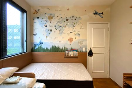 Apartamento à venda com 230m², 3 quartos e 1 vagaQuarto 2