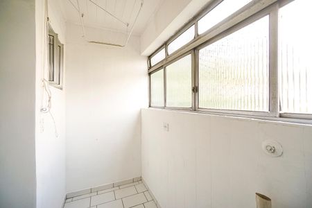 Apartamento à venda com 65m², 3 quartos e 1 vagaÁrea de serviço