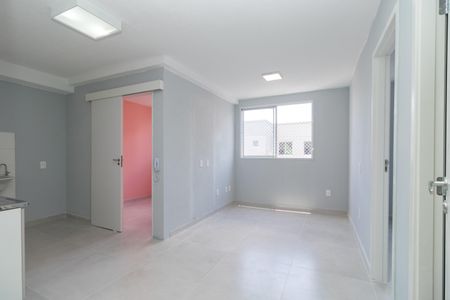Sala de apartamento para alugar com 2 quartos, 39m² em Jardim Santa Adelia, São Paulo