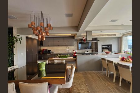 Apartamento para alugar com 244m², 4 quartos e 4 vagas Apartamento para alugar com 244m², 4 quartos e 4 vagasSala