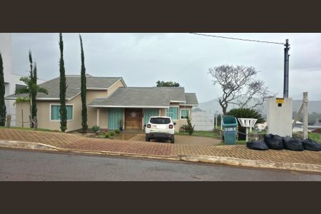 Casa de Condomínio para alugar com 4 quartos, 380m² em Condomínio Gran Royalle , Lagoa Santa