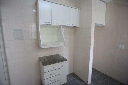 Apartamento à venda com 60m², 2 quartos e 1 vagaCozinha
