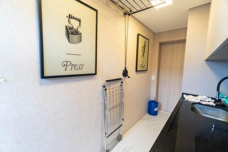 Apartamento à venda com 158m², 3 quartos e 2 vagas Apartamento à venda com 158m², 3 quartos e 2 vagasÁrea de Serviço