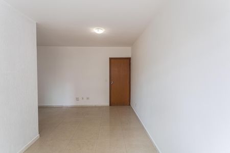 Apartamento à venda com 85m², 2 quartos e 2 vagas Apartamento à venda com 85m², 2 quartos e 2 vagasSala