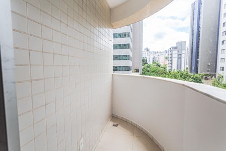 Apartamento à venda com 85m², 2 quartos e 2 vagas Apartamento à venda com 85m², 2 quartos e 2 vagasVaranda da Suíte