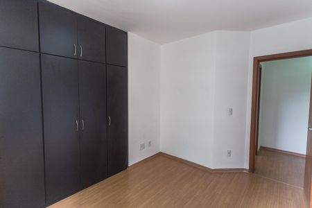 Apartamento à venda com 85m², 2 quartos e 2 vagas Apartamento à venda com 85m², 2 quartos e 2 vagasQuarto 2