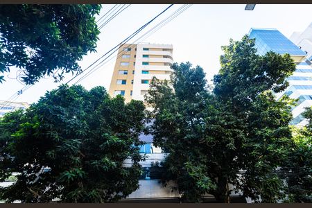 Apartamento à venda com 85m², 2 quartos e 2 vagas Apartamento à venda com 85m², 2 quartos e 2 vagasFachada