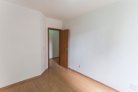 Apartamento à venda com 85m², 2 quartos e 2 vagas Apartamento à venda com 85m², 2 quartos e 2 vagasQuarto 2