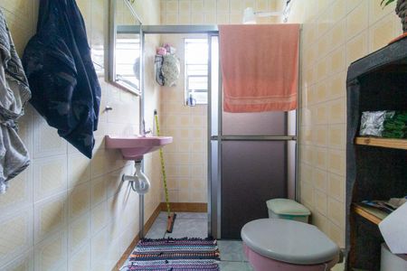 Casa à venda com 80m², 2 quartos e 2 vagasBanheiro