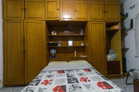 Quarto 1 de casa à venda com 2 quartos, 80m² em Jardim Triana, São Paulo