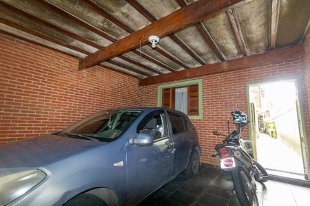 Casa à venda com 80m², 2 quartos e 2 vagasGaragem