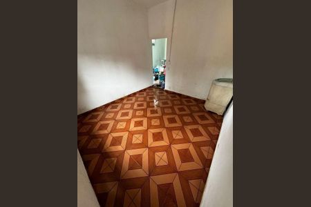 Casa à venda com 4 quartos, 150m² em Vila Santo Estefano, São Paulo