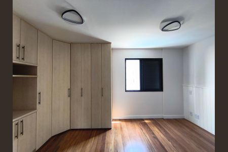 Apartamento para alugar com 118m², 2 quartos e 2 vagas Apartamento para alugar com 118m², 2 quartos e 2 vagasSuíte