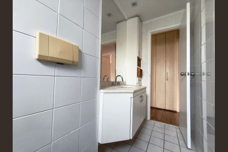 Apartamento para alugar com 118m², 2 quartos e 2 vagas Apartamento para alugar com 118m², 2 quartos e 2 vagasBanheiro