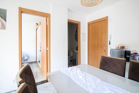 Apartamento para alugar com 61m², 2 quartos e sem vagaSala