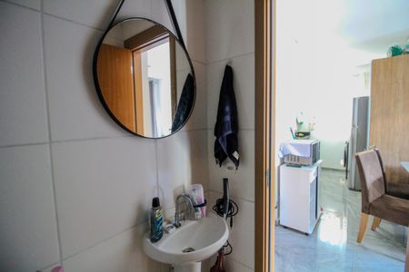 Apartamento para alugar com 61m², 2 quartos e sem vagaBanheiro