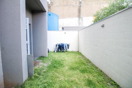 Apartamento para alugar com 61m², 2 quartos e sem vagaQuintal