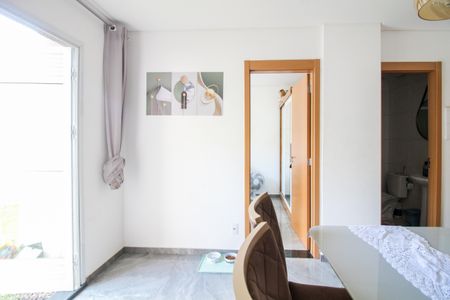 Apartamento para alugar com 61m², 2 quartos e sem vagaSala